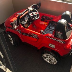 Battery operated car for a boy 12v
